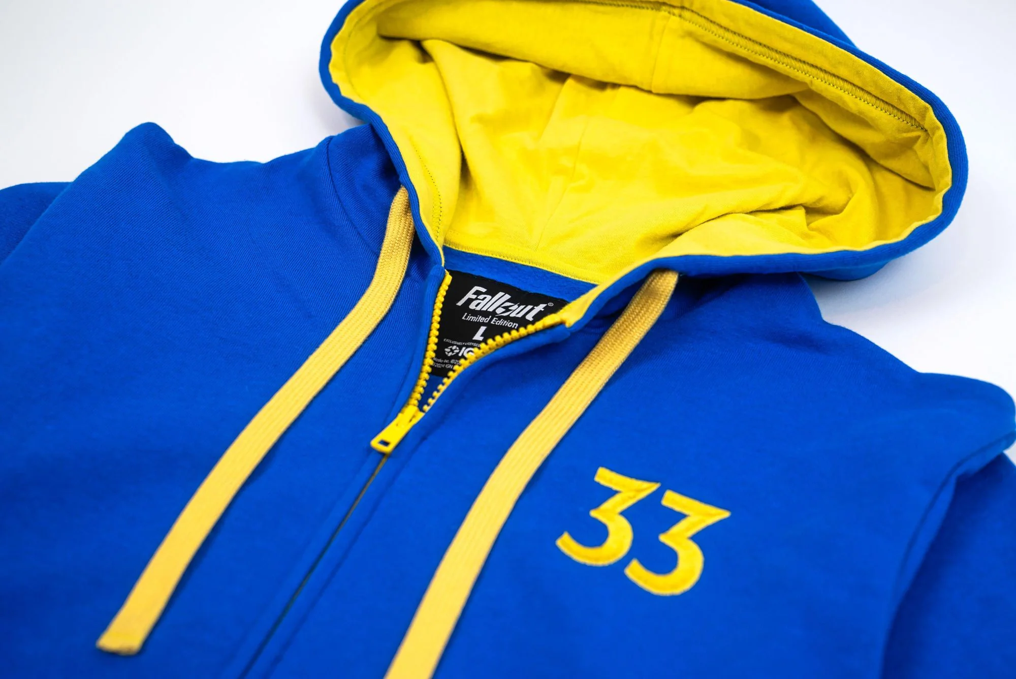 Fallout - Official Vault 33 Hoodie - Image 11