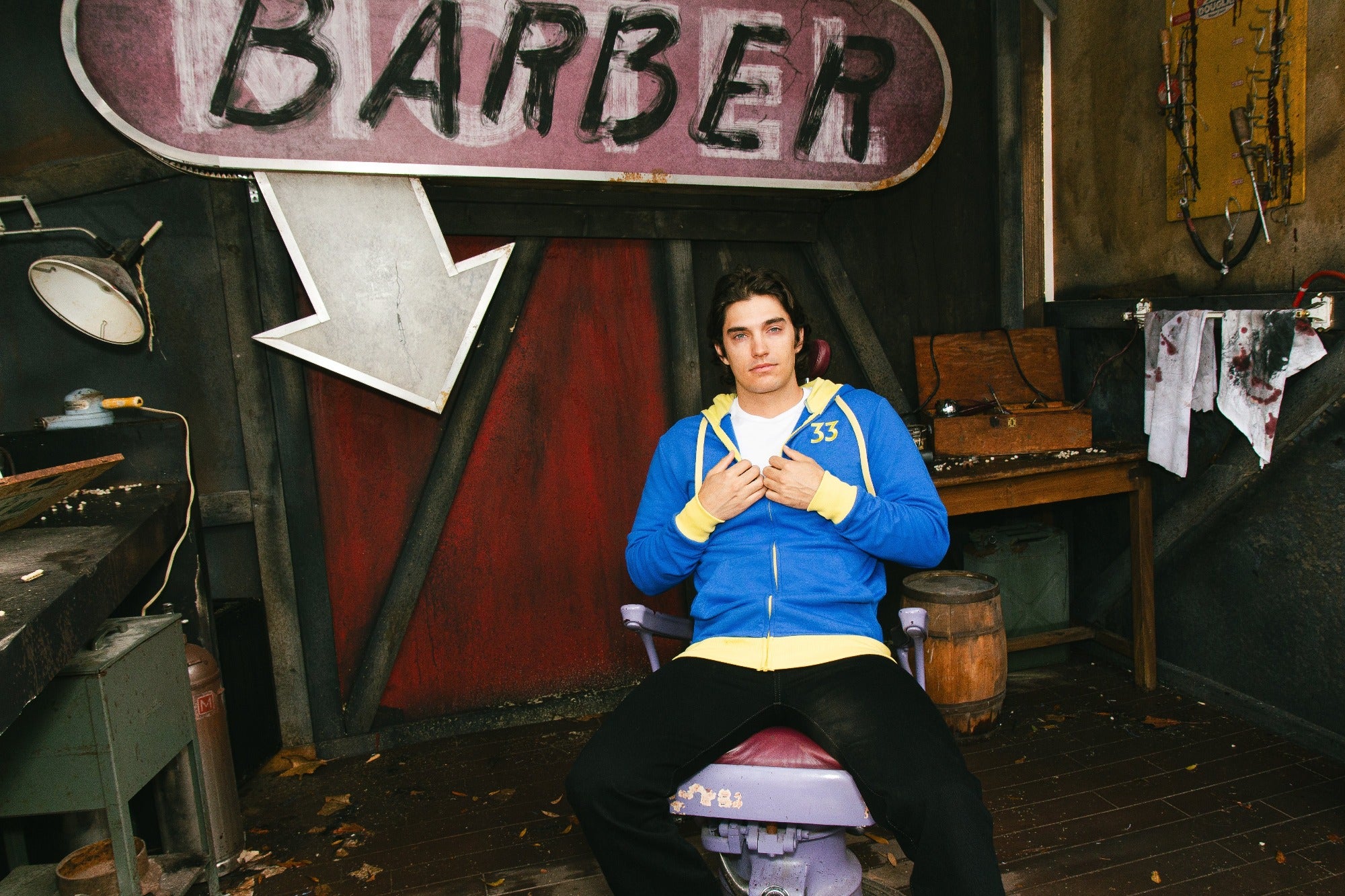 Fallout - Official Vault 33 Hoodie - Image 6